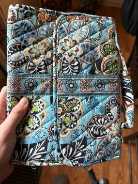 Vera Bradley Quilted Jewelry Travel Organizer in Aqua, Navy & Lime Floral Print